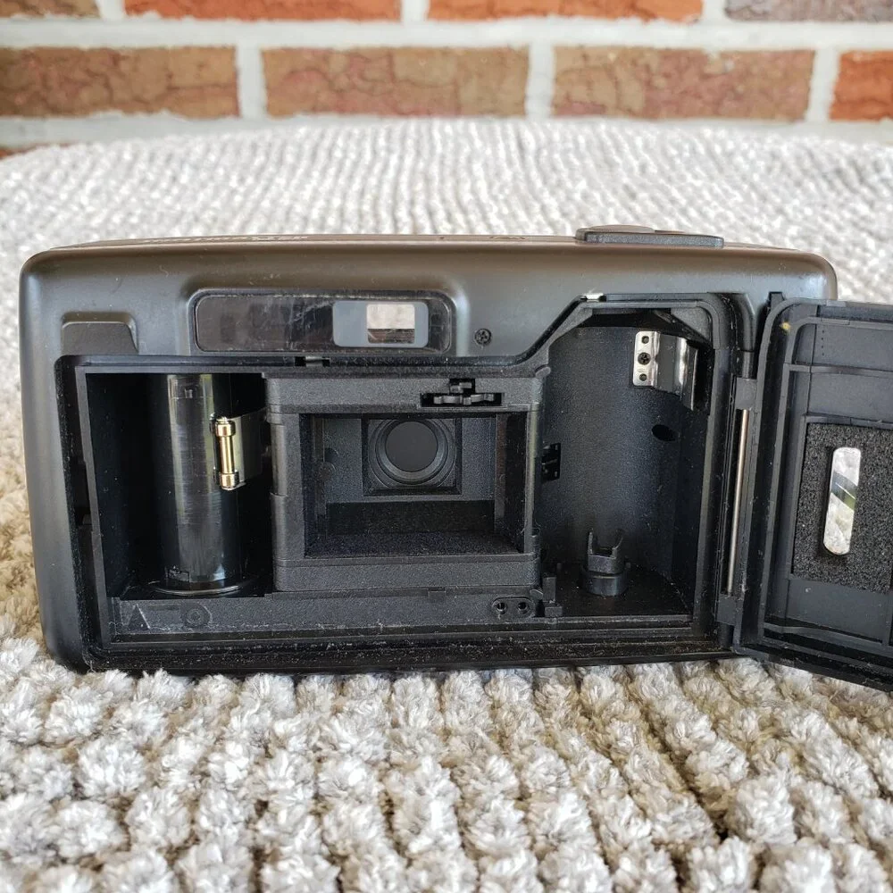 Ricoh Shotmaster FF - LX-22 Point & Shoot Camera